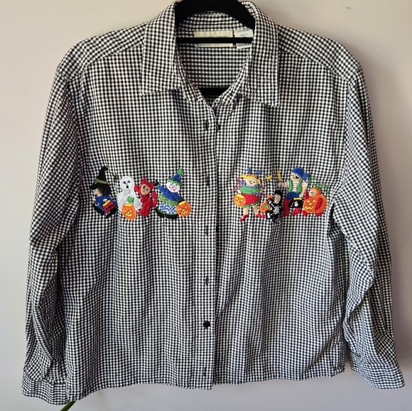 Lemongrass Tops - VTG Lemon Grass Halloween Embroidered Gingham Button Down Shirt - Large